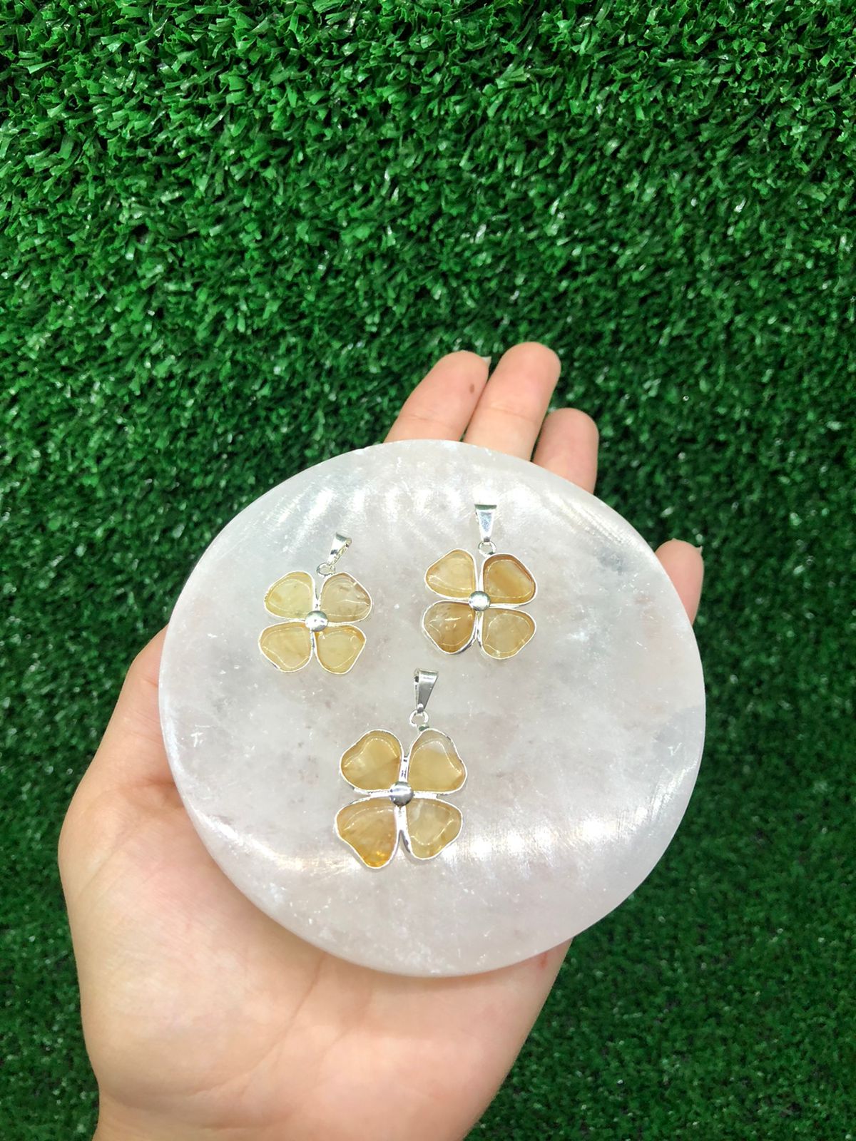 Pingente Trevo Pedras - Prateado