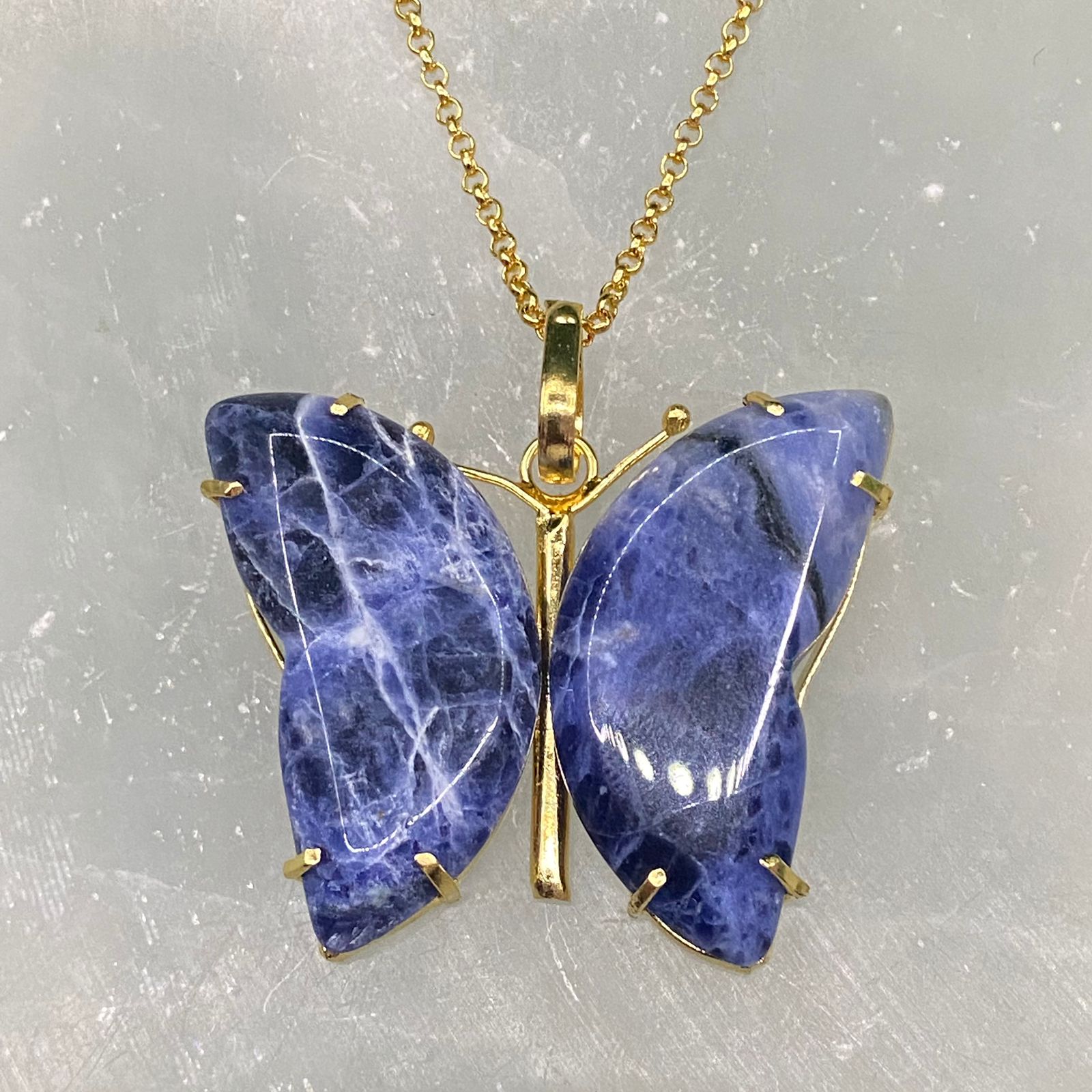 Colar Borboleta – Dourado