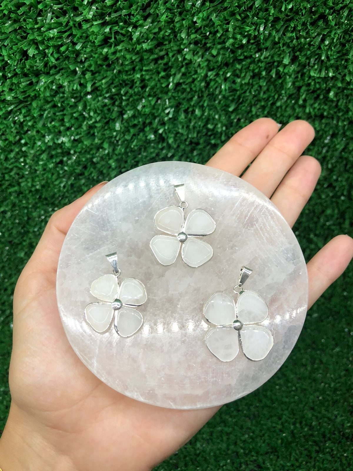 Pingente Trevo Pedras - Prateado