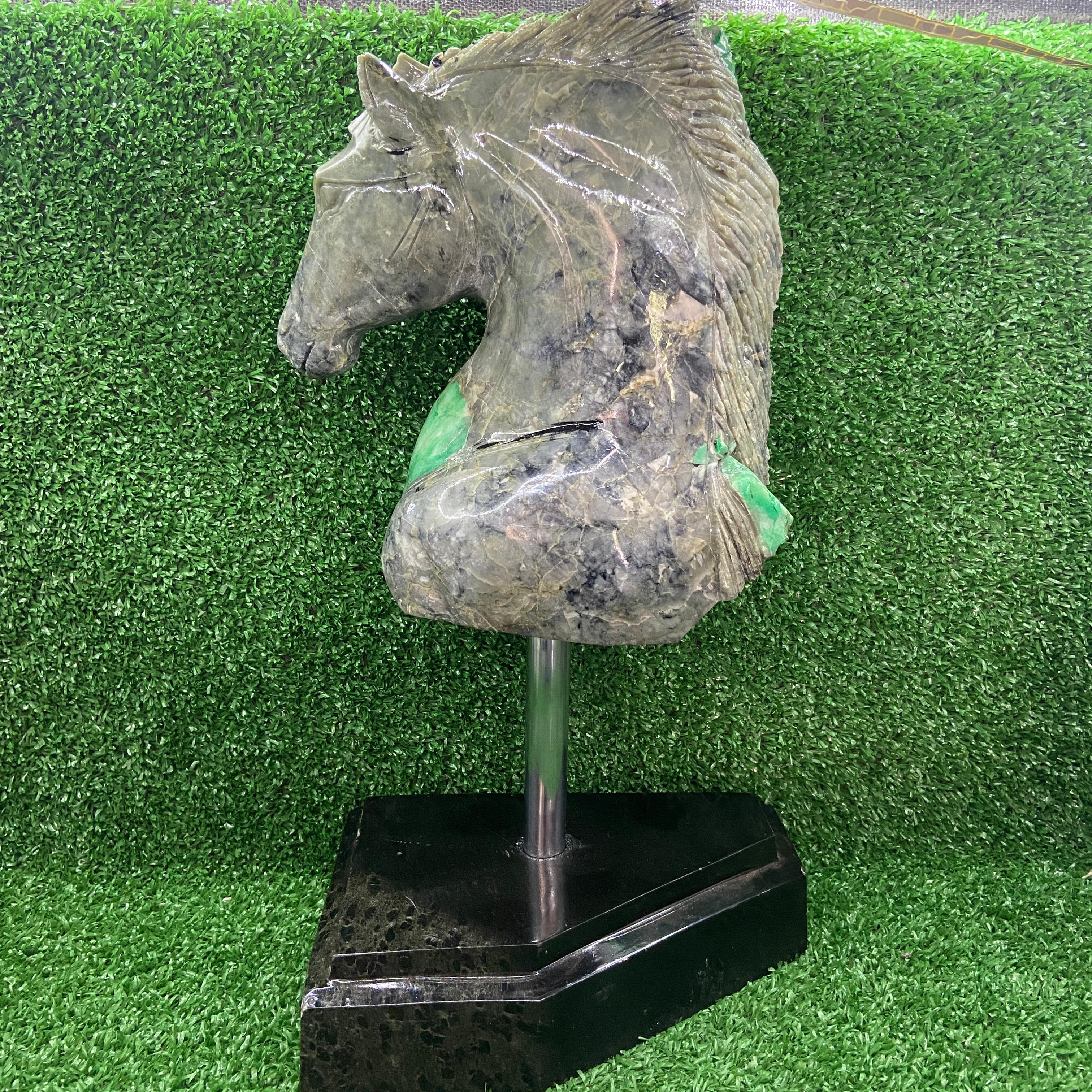 Cabeça de Cavalo de Esmeralda - 32