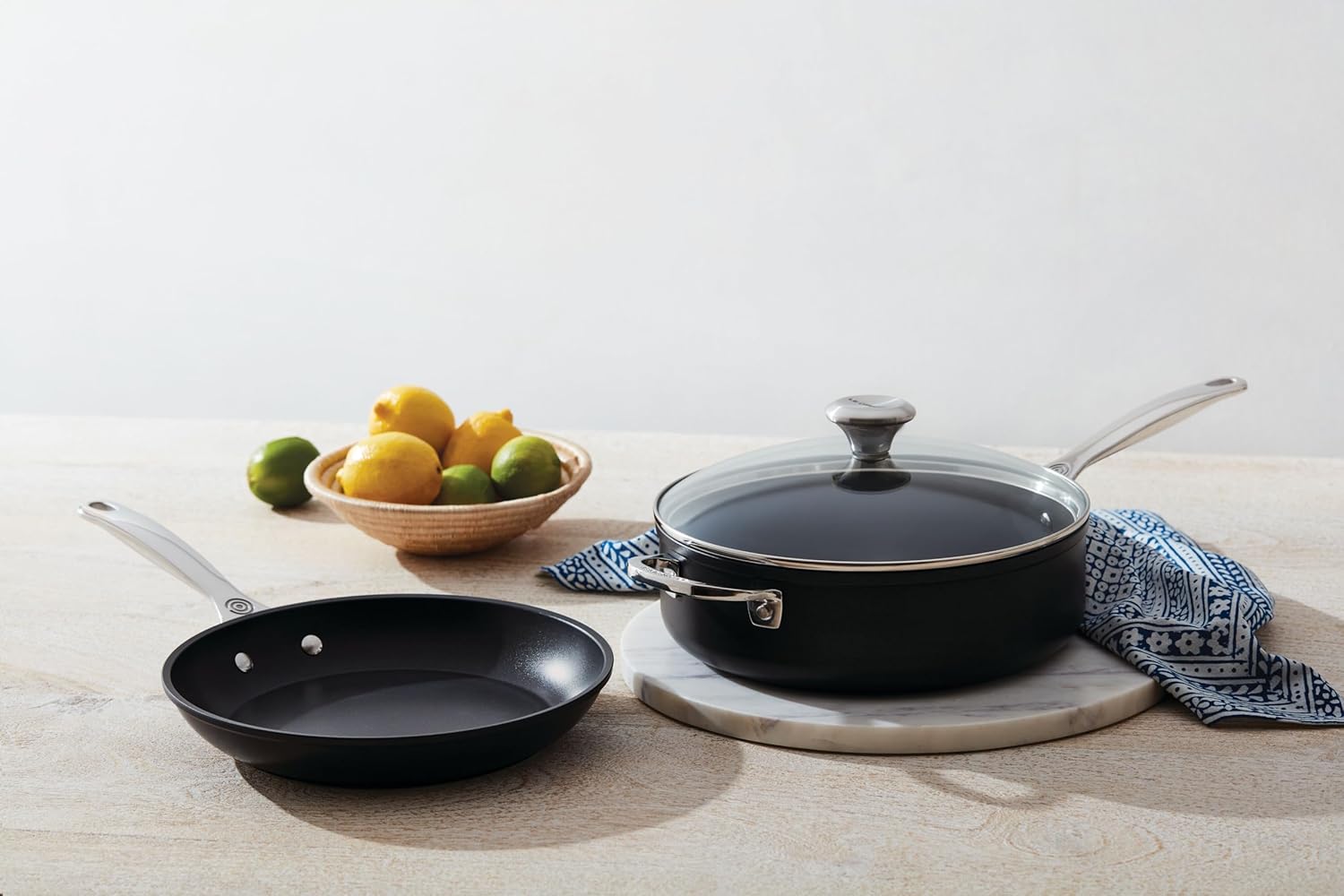 PANELA SAUTE C/ ALÇA 26CM ENSC Le Creuset