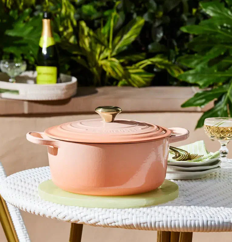 PANELA REDONDA 24CM (PEG DOURADO) Peche Le Creuset