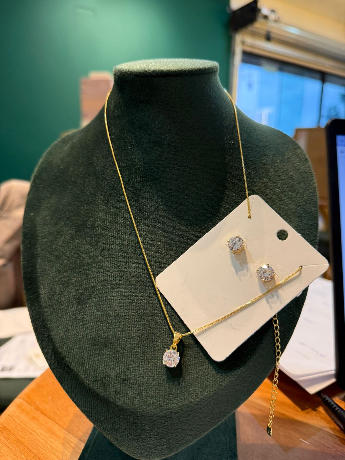 Conjunto ponto de luz dourado M