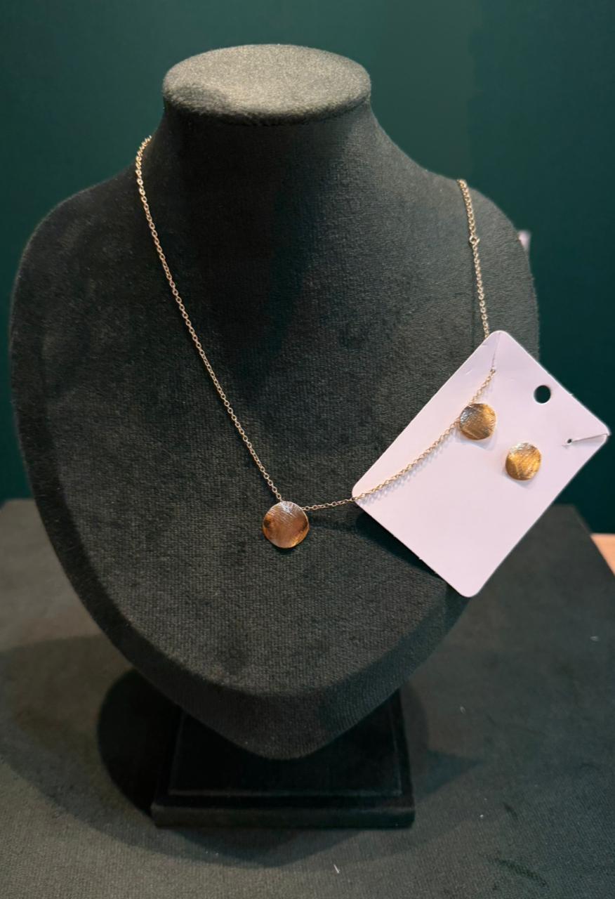 conjunto redondo dourado fosco