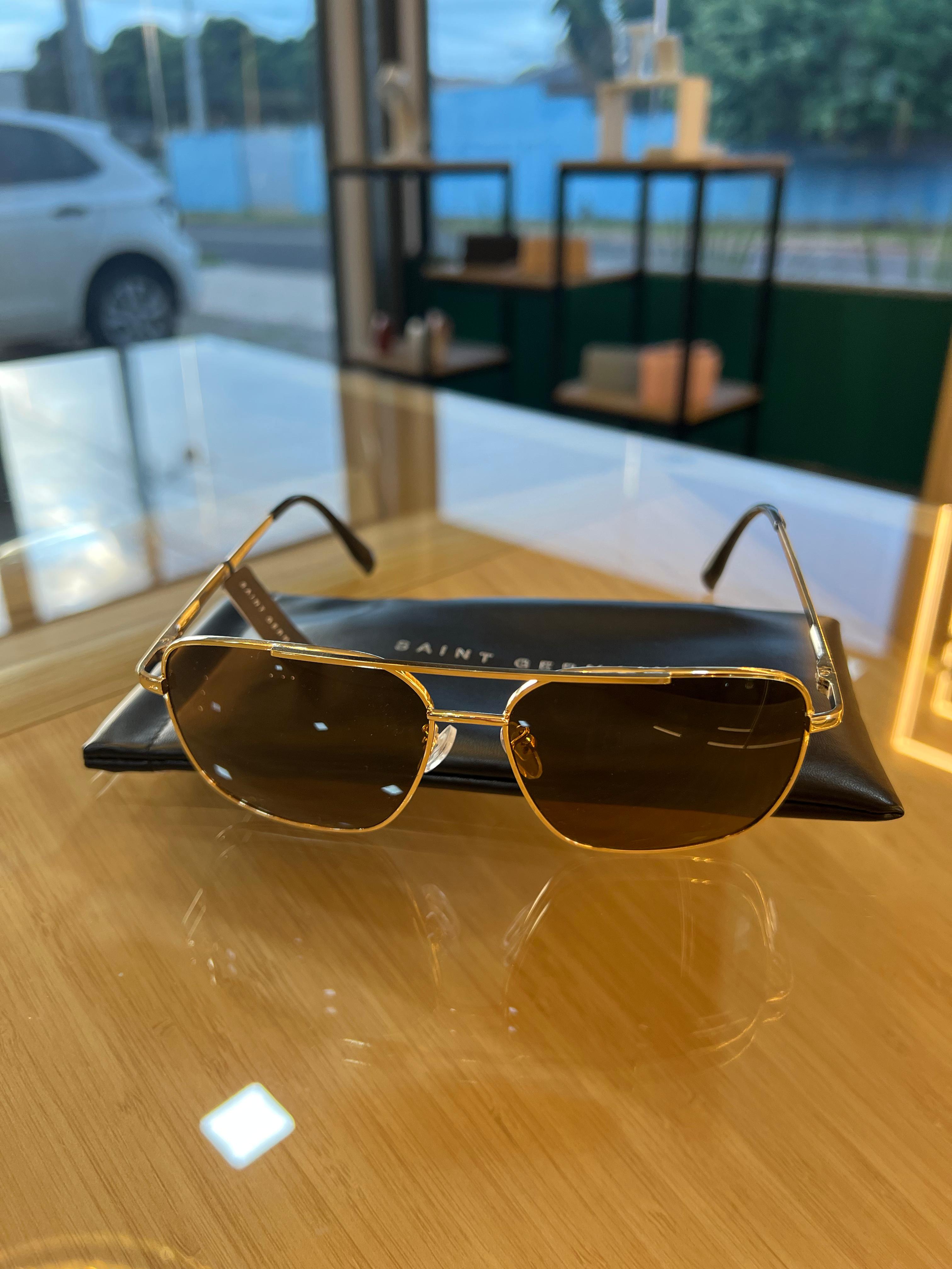 Óculos de sol aviador Tulum Due dourado com lente Marrom