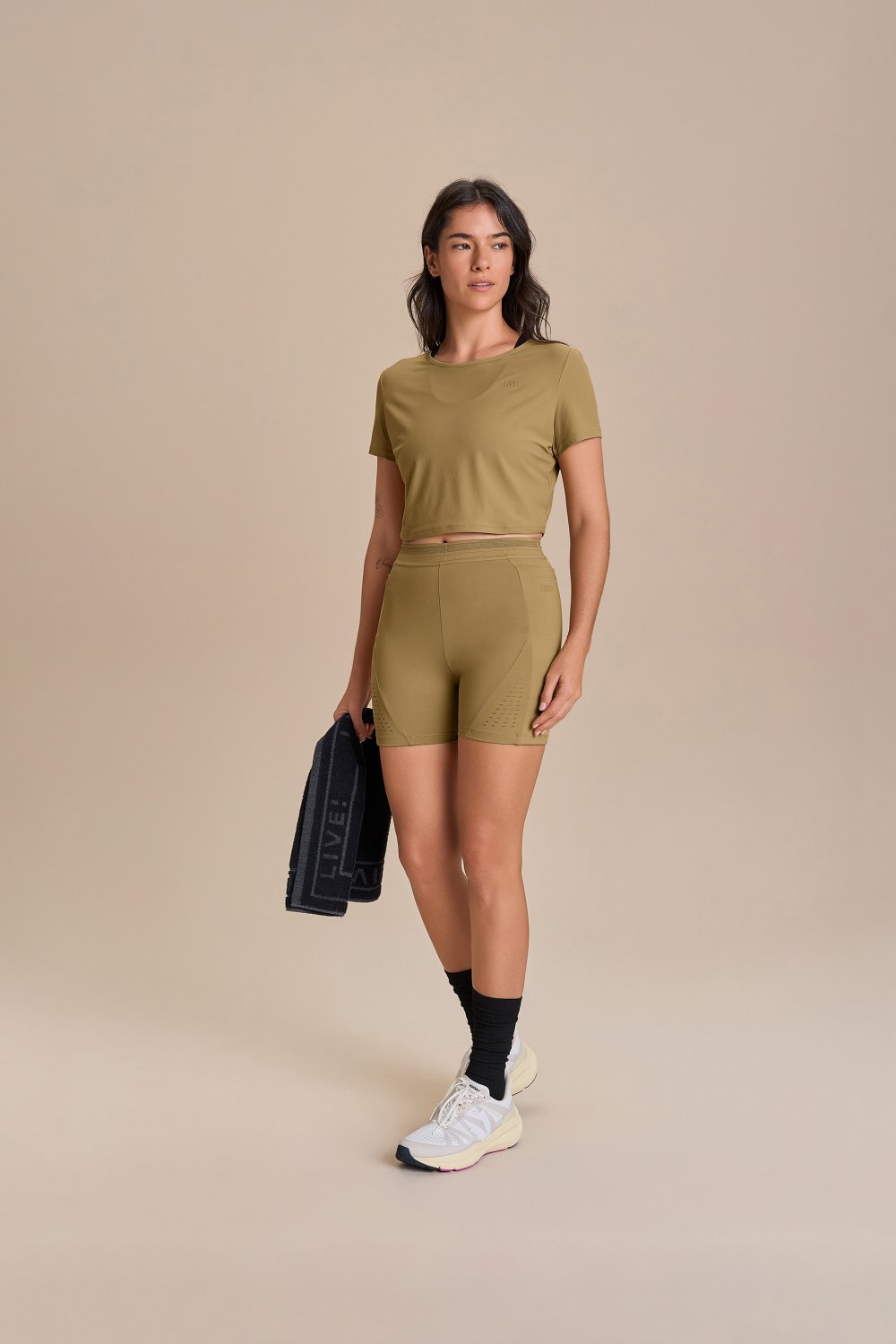 Blusa Cut Out Back Breezy Skin 3