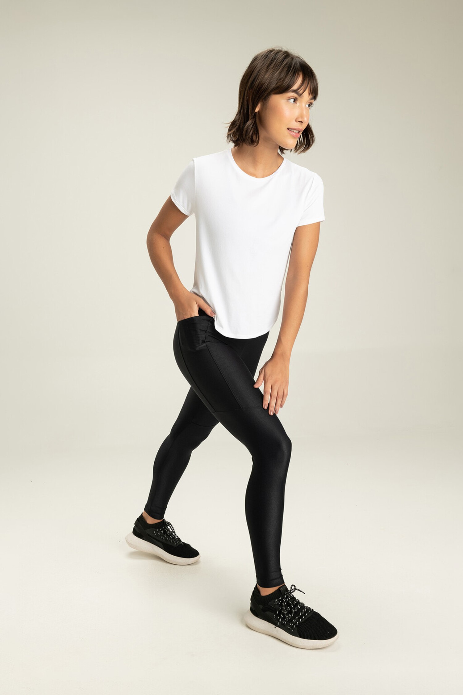 Legging Allure Adaptiv Preto e Branco 4