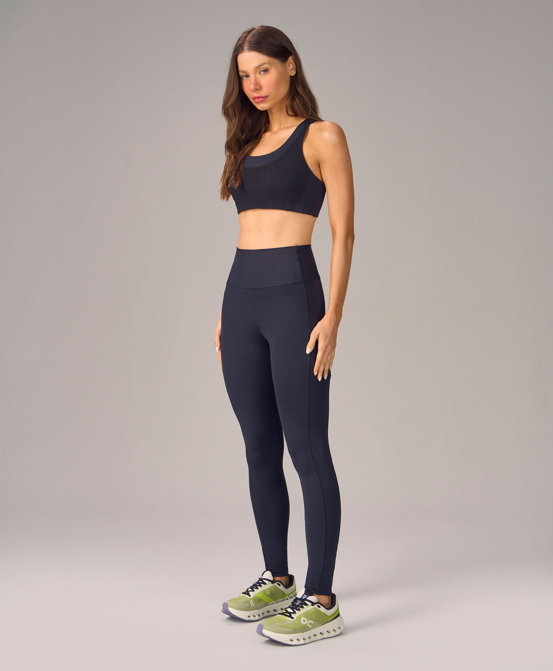 LEGGING BOLSOS E RECORTES
