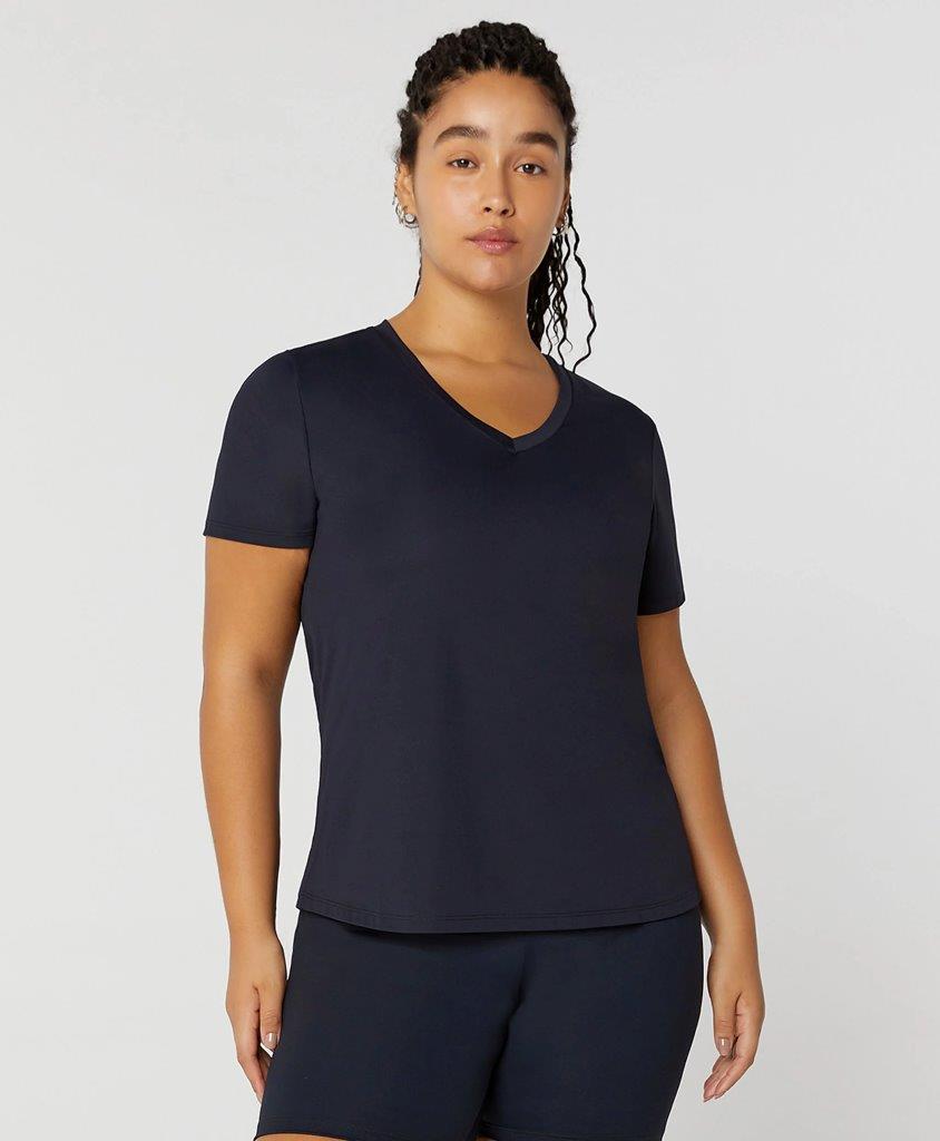 T-shirt Eterna Gola V Alongada Plus Cor:Preto;Tamanho:P 1