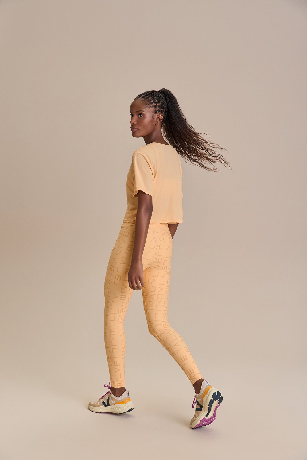 Camiseta Cropped Live Comfort Cor:Amarelo;Tamanho:M 3