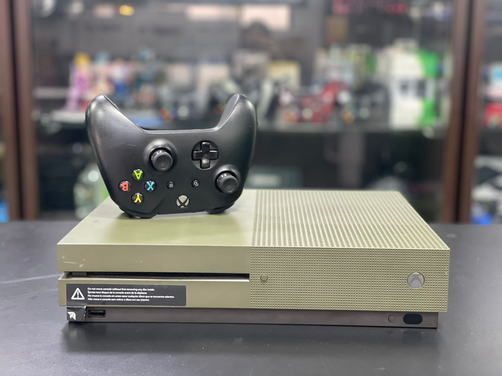 Xbox One S 1TB Edição Especial Batttelfield 1 Verde Militar 01 Controle original – 01 jogo Fisico