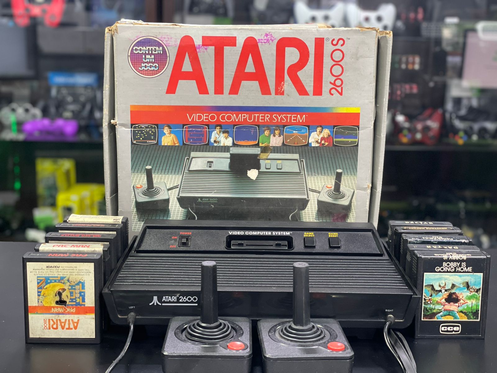 Atari 2600s Polyvox + Caixa + 2 Controles + cartuchos item usado
