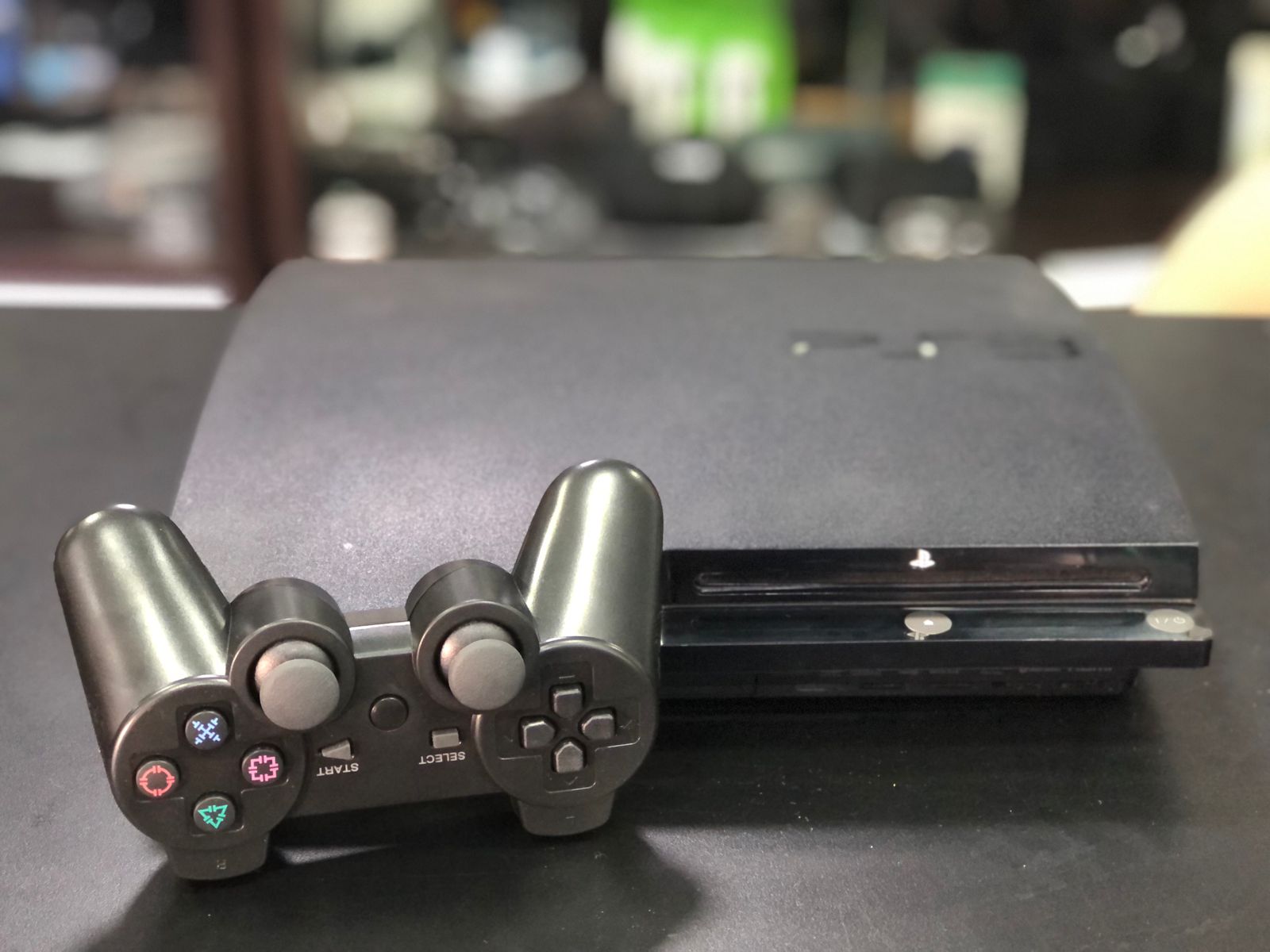 Playstation 3 Slim 750gb Sistema H.e.n + 1 Controle S/Fio + Jogos - Item Usado