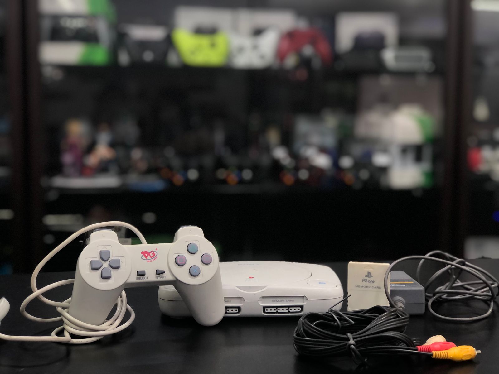 PlayStation One Completo + Controle com Fio – Leitor com Defeito – Usado