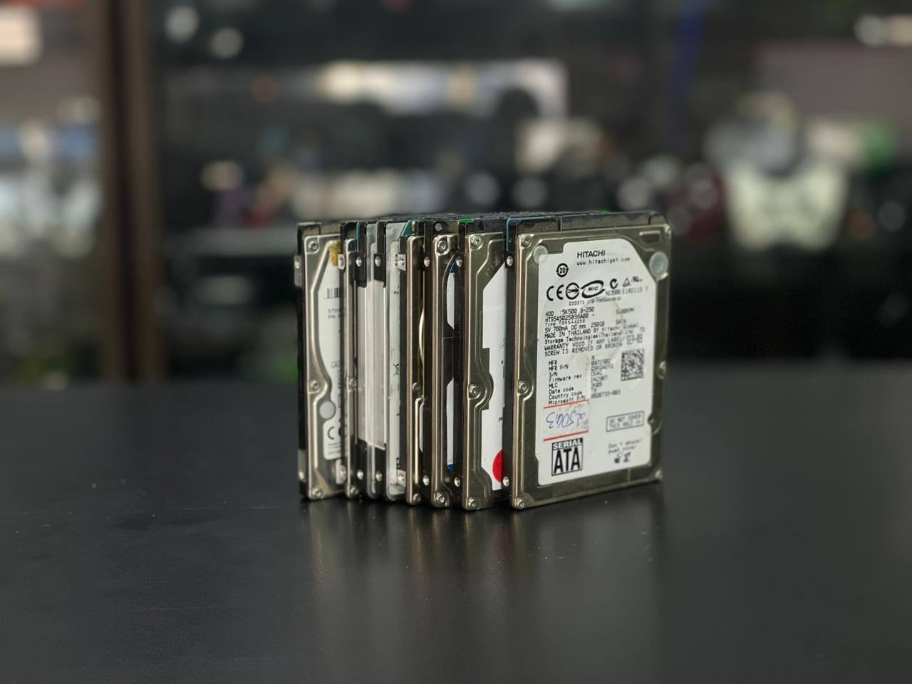 LOTE COM 08 HDs 2,5" COM DEFEITO – PARA RETIRADA DE PEÇA