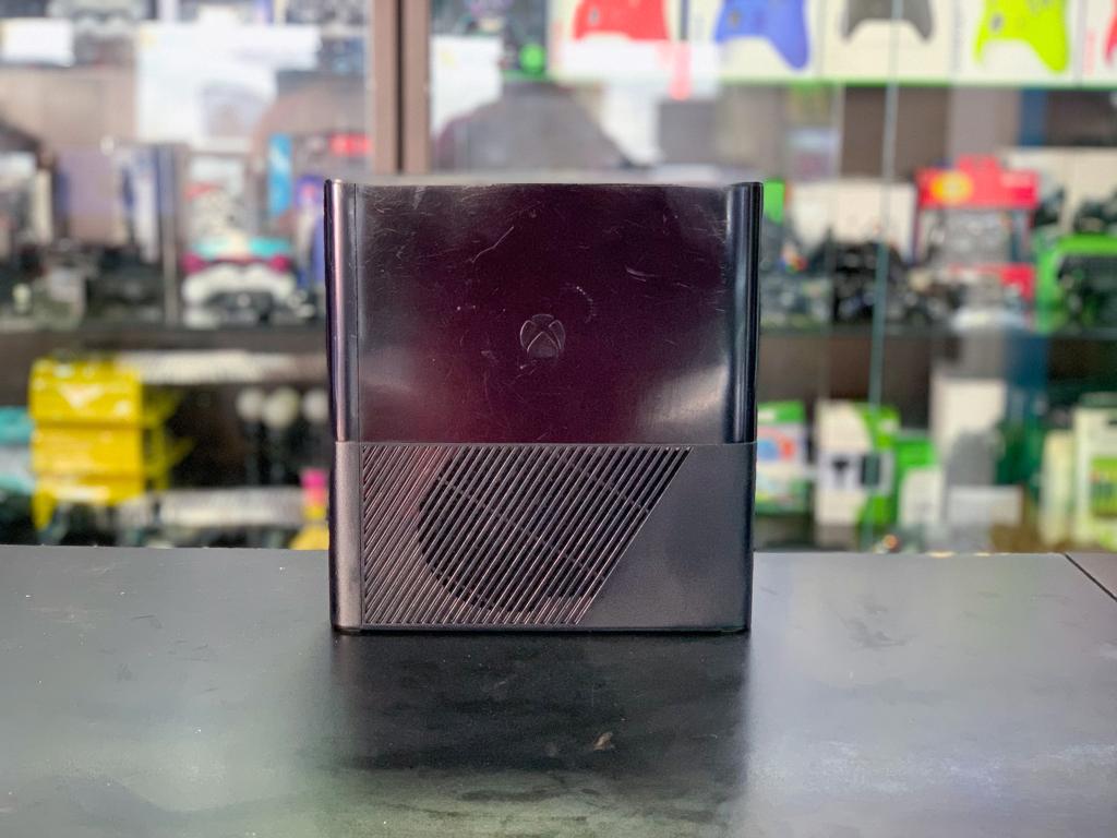 Xbox 360 Super Slim 500GB - EXPLOIT