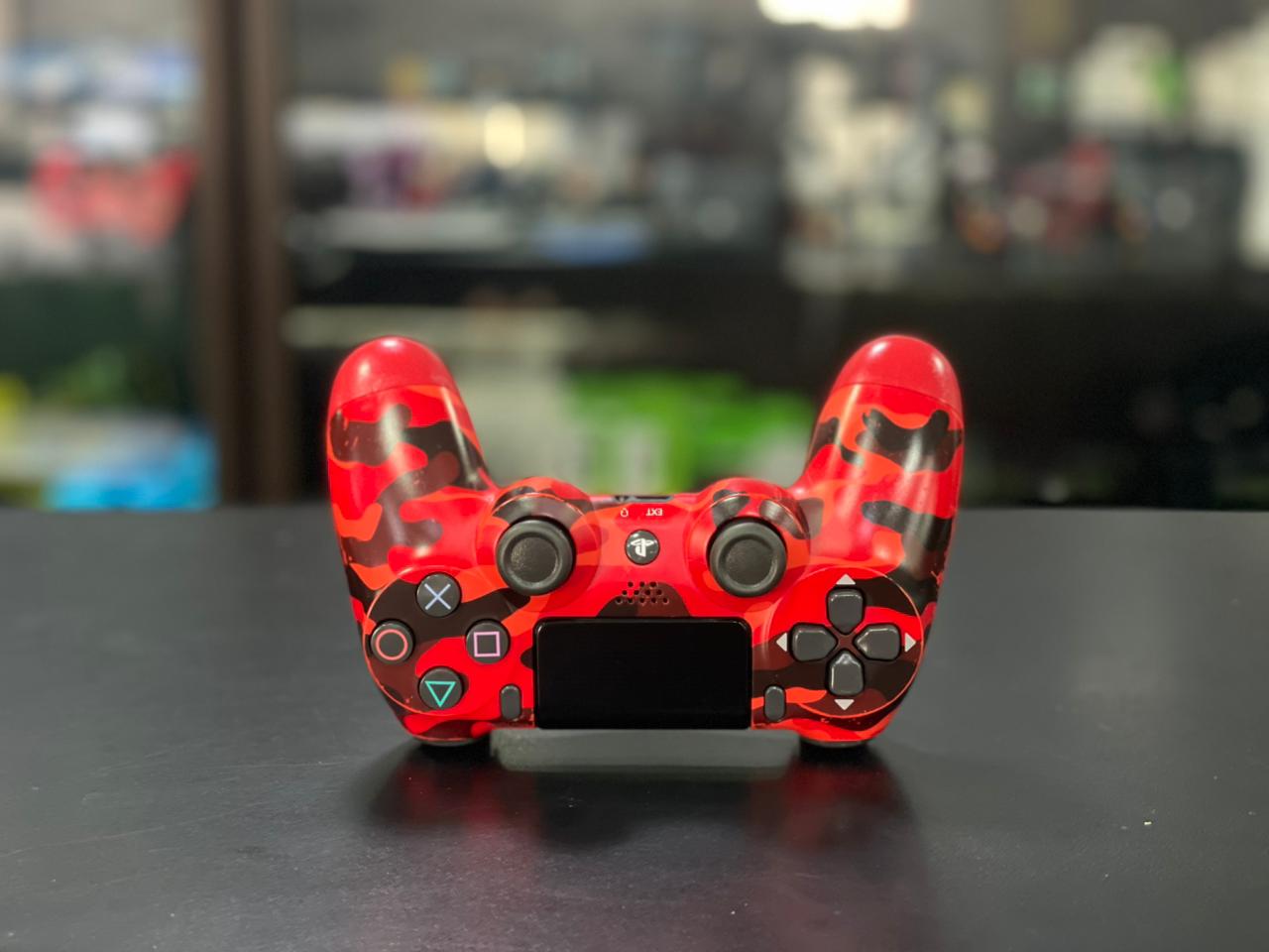 Controle PlayStation 4 camuflado vermelho primeira linha