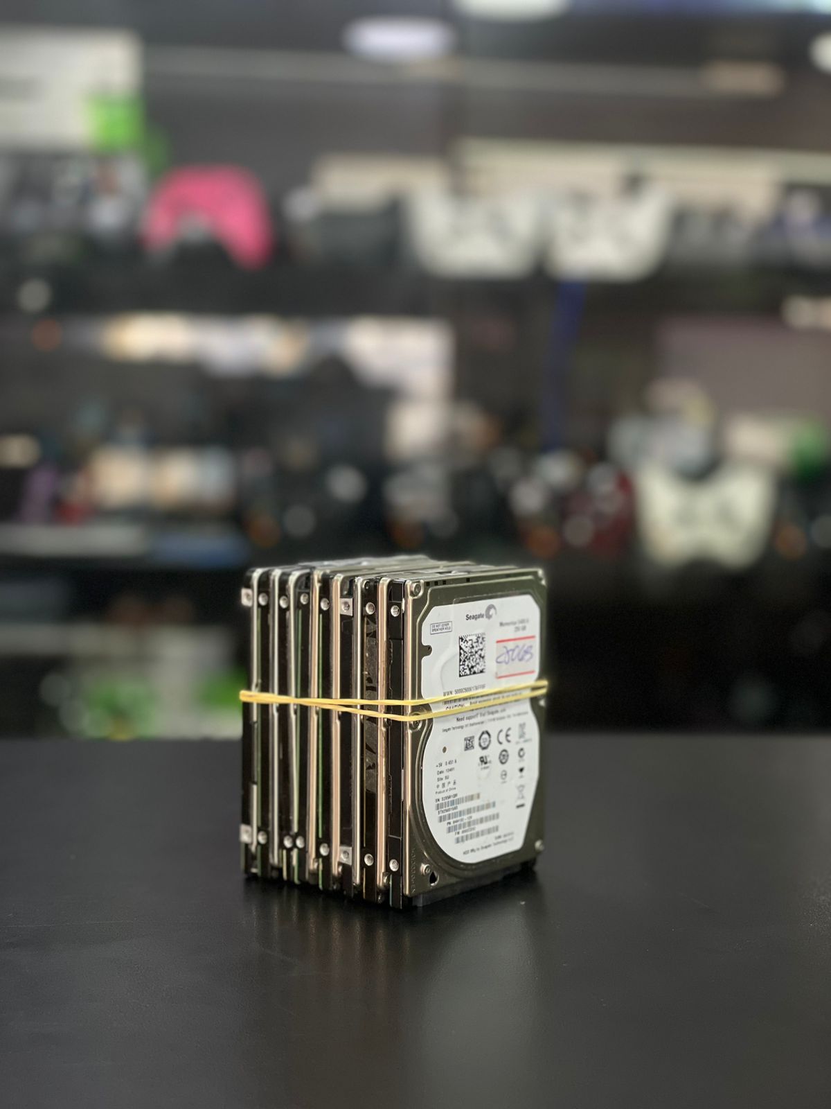 LOTE COM 08 HDs 2,5" COM DEFEITO – PARA RETIRADA DE PEÇAS