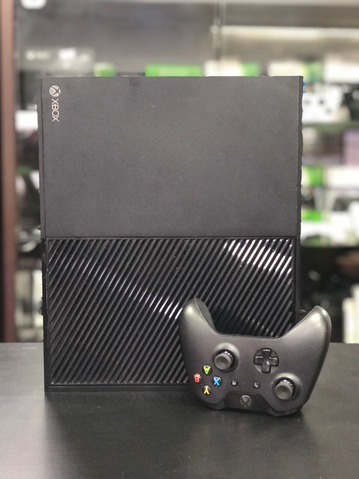 Xbox One Fat 01 tera + 1 Controle Original  - Produto Usado