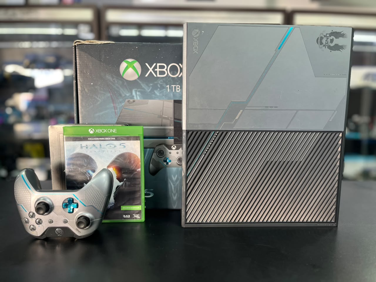 Xbox One Fat 1TB Edição Halo 5 01 Controle Original + Halo 5 Guardians + 01 SteelBook Caixa Original Pronto para Jogar