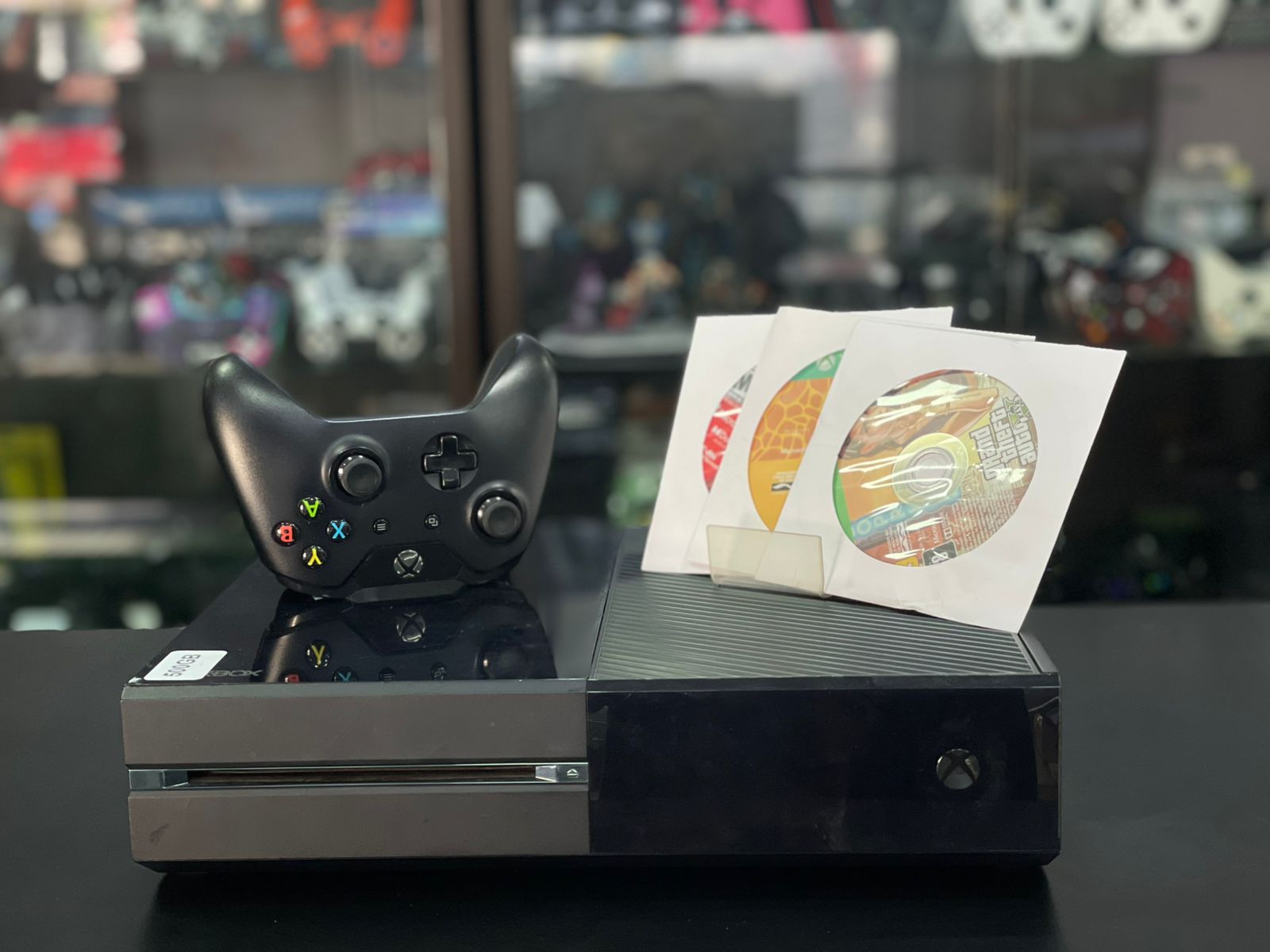 XBOX ONE 500GB COMPLETO + CONTROLE ORIGINAL + GTA V + FAR CRY 6 + ZOO TYCOON PRONTO PRA JOGAR