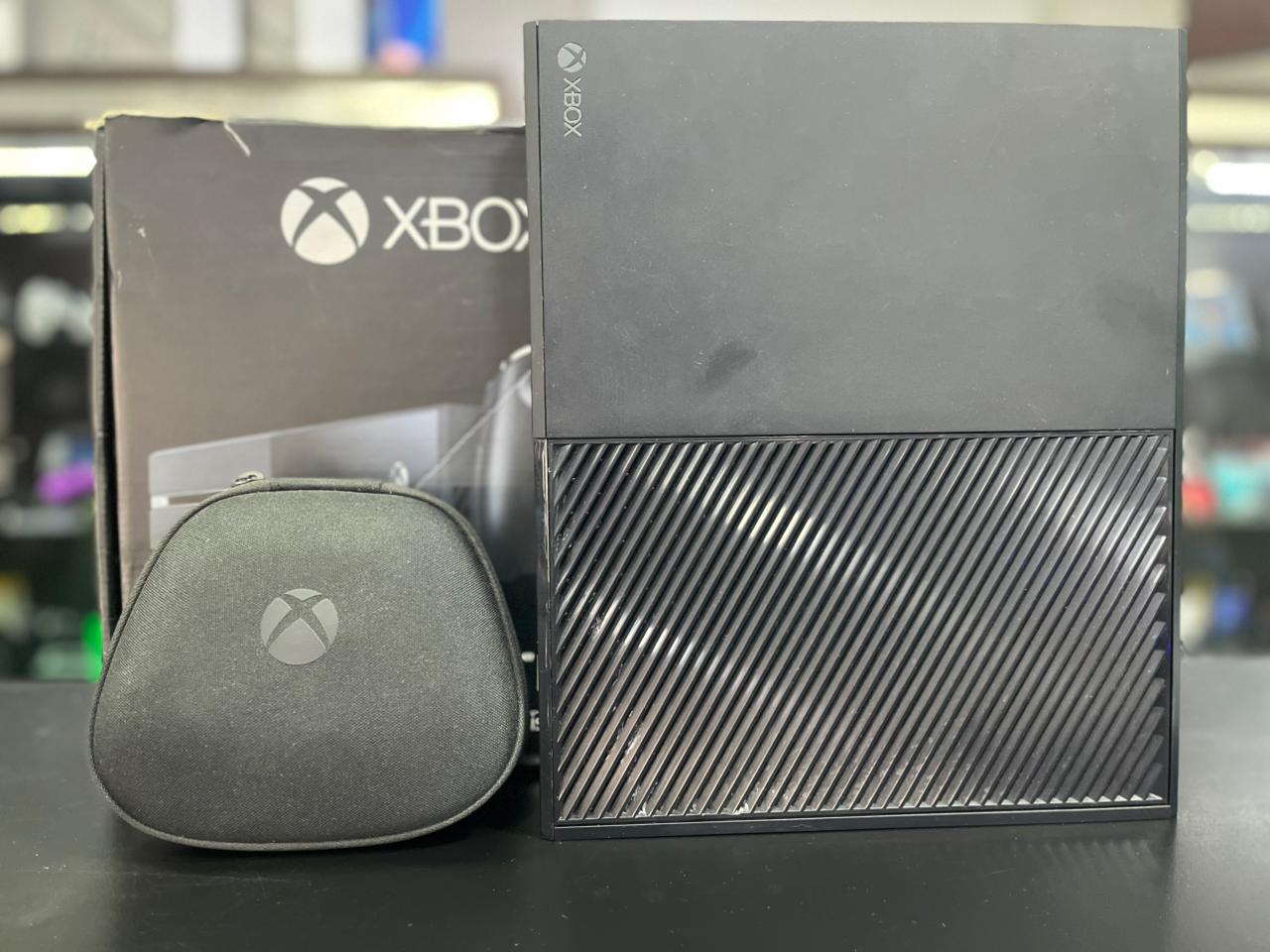 Xbox One Elite 1TB + Controle Elite Series 2 Original Sem Fio + 3 Jogos Físicos + Caixa Original